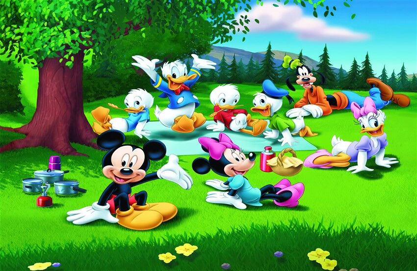 Disney Karakterleri Piknik Keyfi - Mickey, Minnie, Donald ve Arkadaşları Posteri