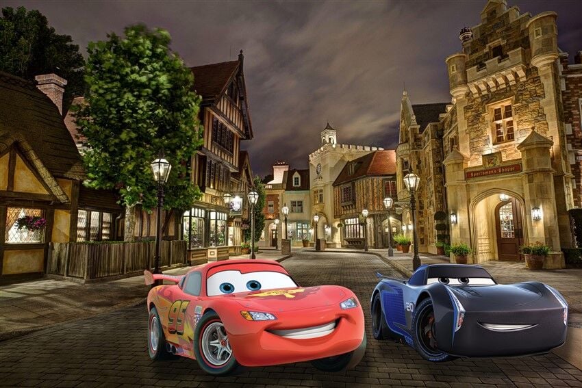 Şimşek McQueen ve Jackson Storm - Avrupa Tarzı Gece Yarışı Posteri