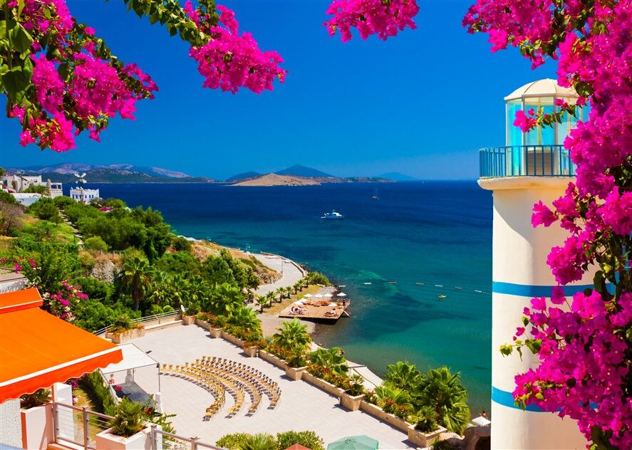 Bodrum Ortakent Sahil Beldesi Manzarası Duvar Posteri
