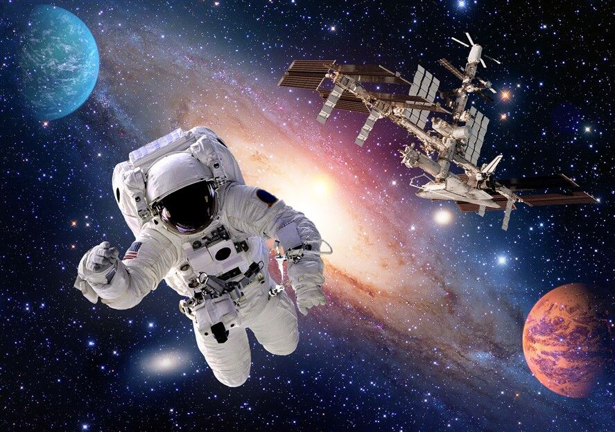 Uzayda Astronot ve Uluslararası Uzay İstasyonu